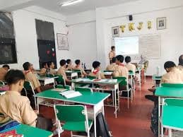 Mengatur Strategi Yang Tepat Dalam Mengurangi Kesenjangan Pendidikan